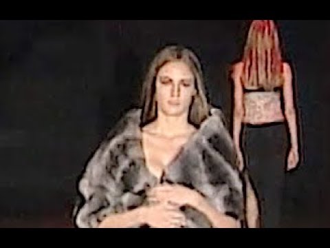 MALHAS Fall 1999 2000 Milan - Fashion Channel