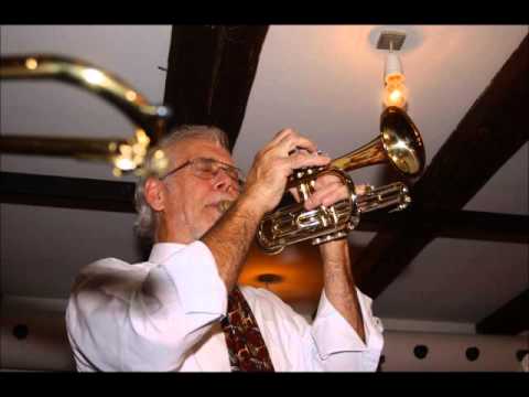 Brian Carrick's Heritage Hall Stompers -  Exactly Like You.wmv