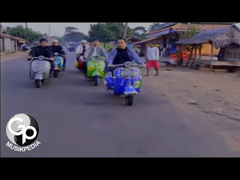 Snada - Teman Sejati (Official Music Video)