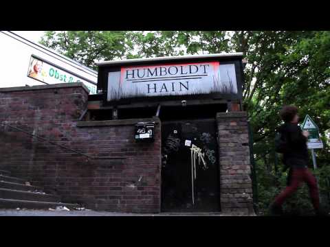 1000 frames in front of Humboldthain Club / Berlin Wedding / may 2013