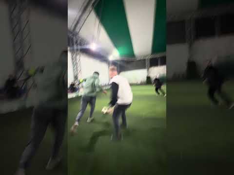 اقوى لاعب طابة😂#shorts