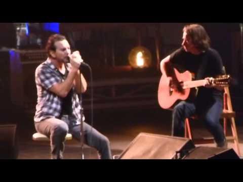 Pearl Jam - Yellow Moon - live @ XL Center