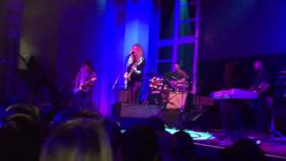 Christina Rosenvinge - Debut (en vivo en Lima)