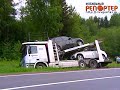 Nehoda kamionu plného nových aut