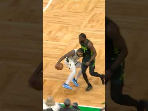 Jaylen Brown picks up Dame full court