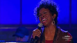 Gladys Knight "Best Thing That Ever Happened to Me" on Skyville Live