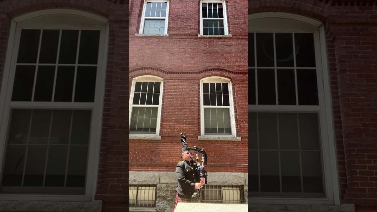 Promotional video thumbnail 1 for Worcester Bagpiper