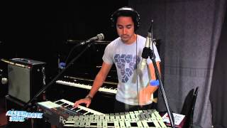 Freelance Whales - "Spitting Image" (Live at WFUV)