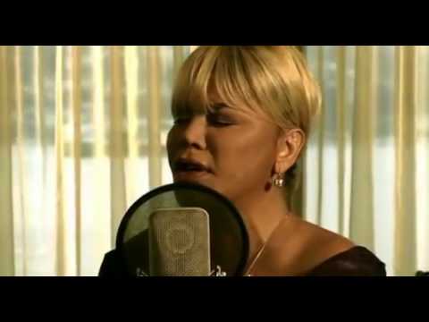 Sezen Aksu - İstanbul Hatırası - Crossing The Bridge 2005