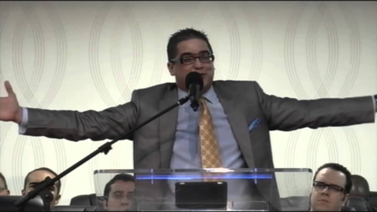 Pastor Rafael Bello - O tratar de Deus em nossa solidão