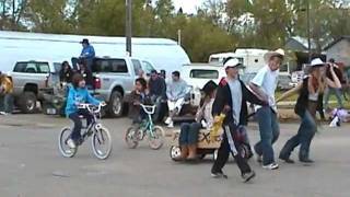 preview picture of video 'Geraldine MT Fun Days parade with Todd Family reunion 2011-06-11'