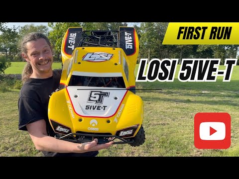 LOSI 5IVE-T HUGE 1:5 SCALE RC 4x4 DESERT TRUCK