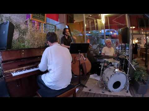 Brazilian Like – Michel Petrucciani – FAR Trio – Live aux 2 Pianos