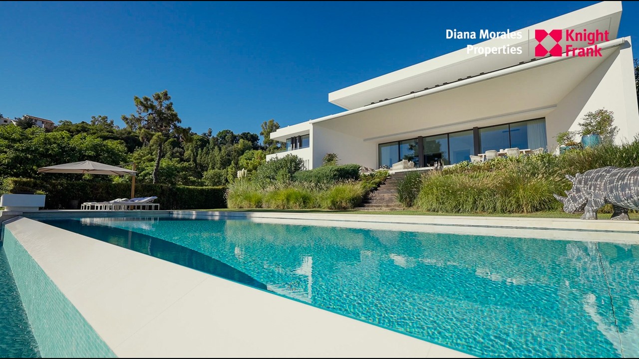 Villa for sale in La Reserva de Alcuzcuz, Benahavis