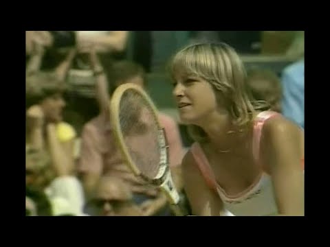 Chris Evert vs. Martina Navratilova Wimbledon 1980 (re-upload)