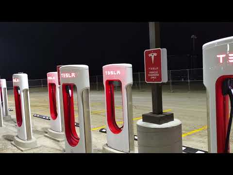 Tesla Supercharger expansion @ Kettleman City