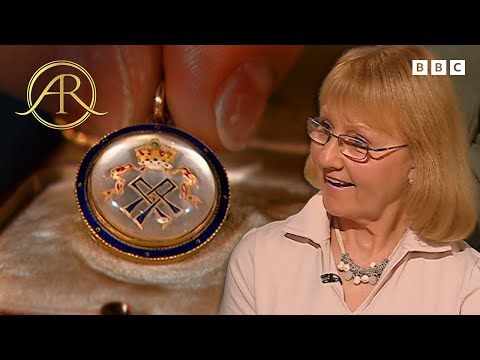 'Magnificent' Queen Alexandra Jewellery Collection Makes Appraiser's Day! | BBC Antiques Roadshow UK