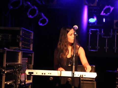 Mayo in concert (at the keyboard)