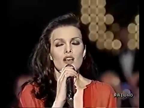 Anna Oxa & i New Trolls - "Et maintenant" (Fantastico 1989)