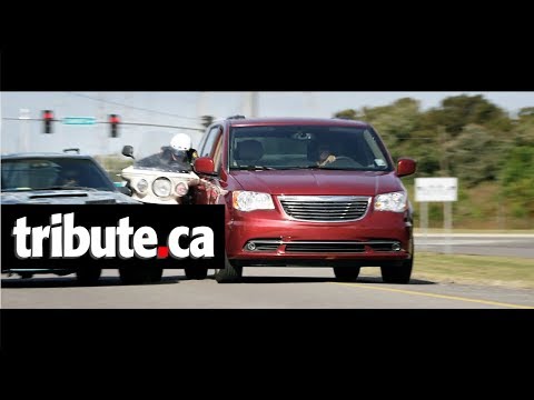 Kidnap - Movie Clip: "Pull The Car Over"