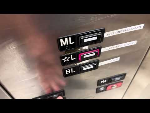 KONE KSS 220 Hydraulic Main Elevator @ T.J. Maxx & HomeGoods, Westchester, CA