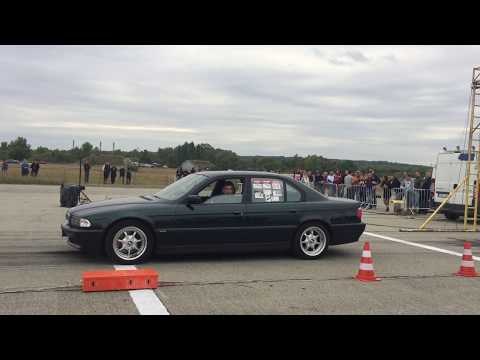 Thumbnail for BMW V12 750il - BMW 750i e32 - BMW e32 750i tuning - 1/4 meile rennen - drag racing by BMW E32