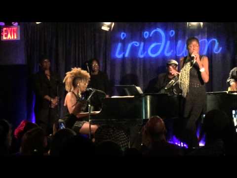 Aziza Miller performing with Natalie Cole at The Iridium in New York City, 6-30-2015