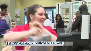 Brookshire's Employees Second Round of Benefits