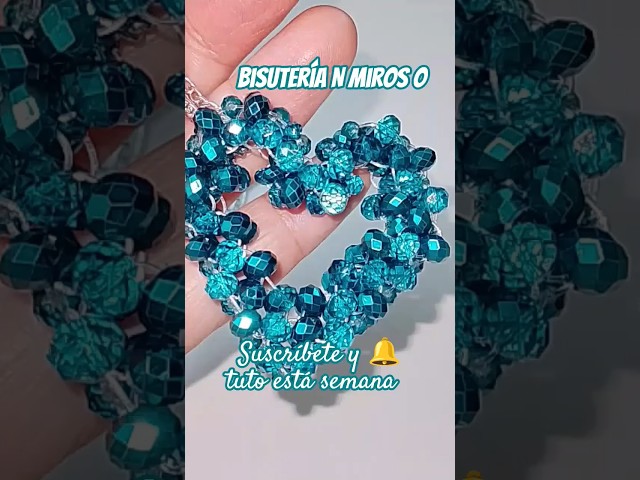 Vídeo relacionado con SUCHUANGUANG Vie Llavero Cerebro 3D Órganos Amicales Partes del Cuerpo Llavero Colgante para Doctor Graduación Regalo Joyería Artesanía