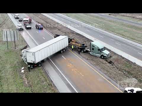 1-31-2023 Dallas, TX to Willis Point, TX Jacknifed semis shut down I-20
