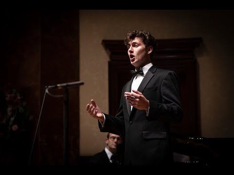 The Foggy, Foggy Dew - Britten