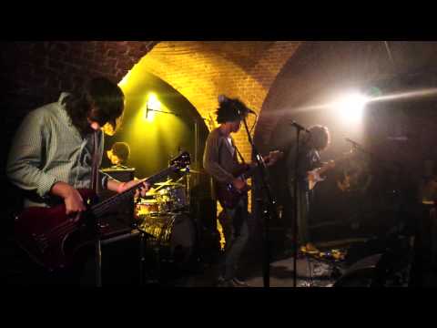Boogarins - Infinu- Brussels - 14/04/14