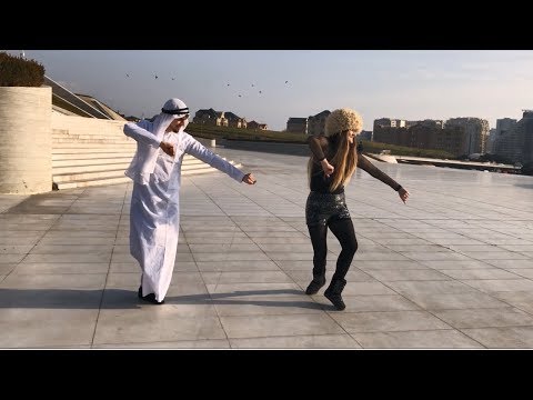 скачать песню лезгинка чеченская Madina madina лезгинка 2018 девушка и парень танцуют четко.