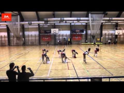 BME Docler Akadémia Cheerleader Show és Szász Kitti freestyle VB győztes bemutatója