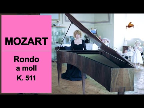Mozart Rondo a moll K 511 by Viviana Sofronitsky with dolls / Walter piano copy by Paul McNulty
