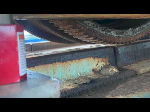 BVA Hand Pump and Flat Body Cylinder at work