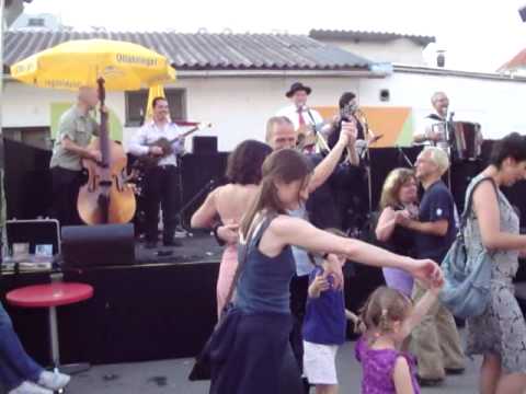 Wiener Tschuschenkapelle am Brunnenmarkt