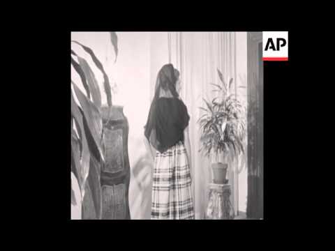 CAN 093 SIGNOR TIZIANI PRESENTS 1964 FASHION