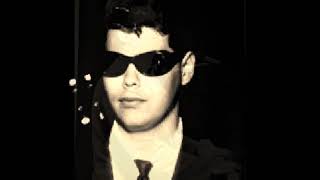 Ronnie Milsap -- (After Sweet Memories) Play Born to Lose Again