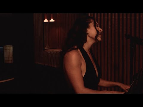 Sophia Galaté - Intimate Feeling (Live Acoustic Performance)