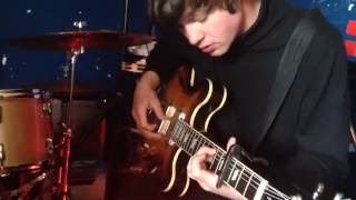 Neon Waltz - Baby&#39;s Arms (Kurt Vile cover)