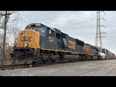 Two Freight Trains on the Port Reading Secondary