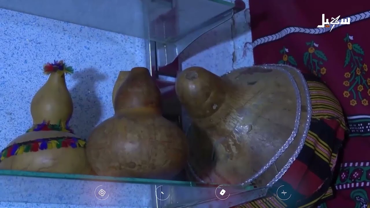 الأزياء الشعبية بوابة فتاة للكفاح والريادة