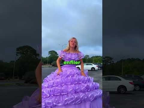 Cette robe de bal est tellement énorme qu'elle peine à bouger 🤯