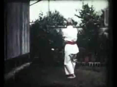 Chosin Chibana Sensei - Matsumura no passai/Passai Dai
