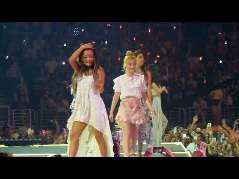 KCON LA DAY1 180811 TWICE- LIKEY
