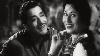 Saaz-E-Dil Chhed De - Best Classic Romantic Song - Pradeep Kumar & Madhubala - Passport