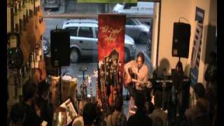 PART 3 - Chris Peeters (De Laatste Show Band) demonstreert Hagstrom bij Groove Music Shop (Lier)