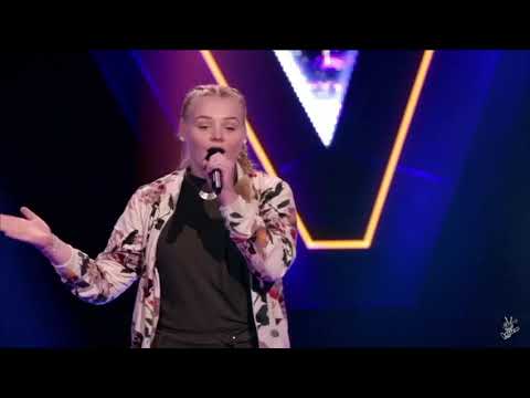 Karlijn - Alone | The Voice Kids 2018 | The Blind Auditions