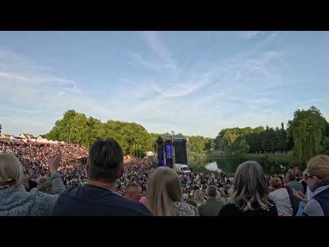 Žemaitukai feat. Adrina - Man jau visko per daug